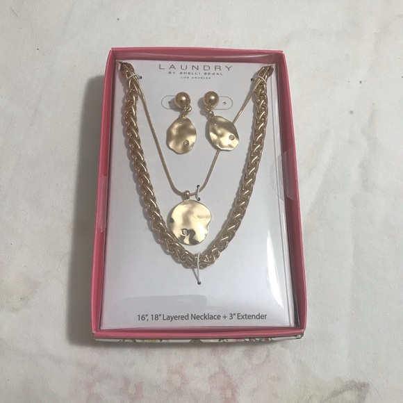 Laundry by Shelli Segal Gold Tone Layered Necklace and Earring Jewelry Set NWT - Picture 1 of 2
